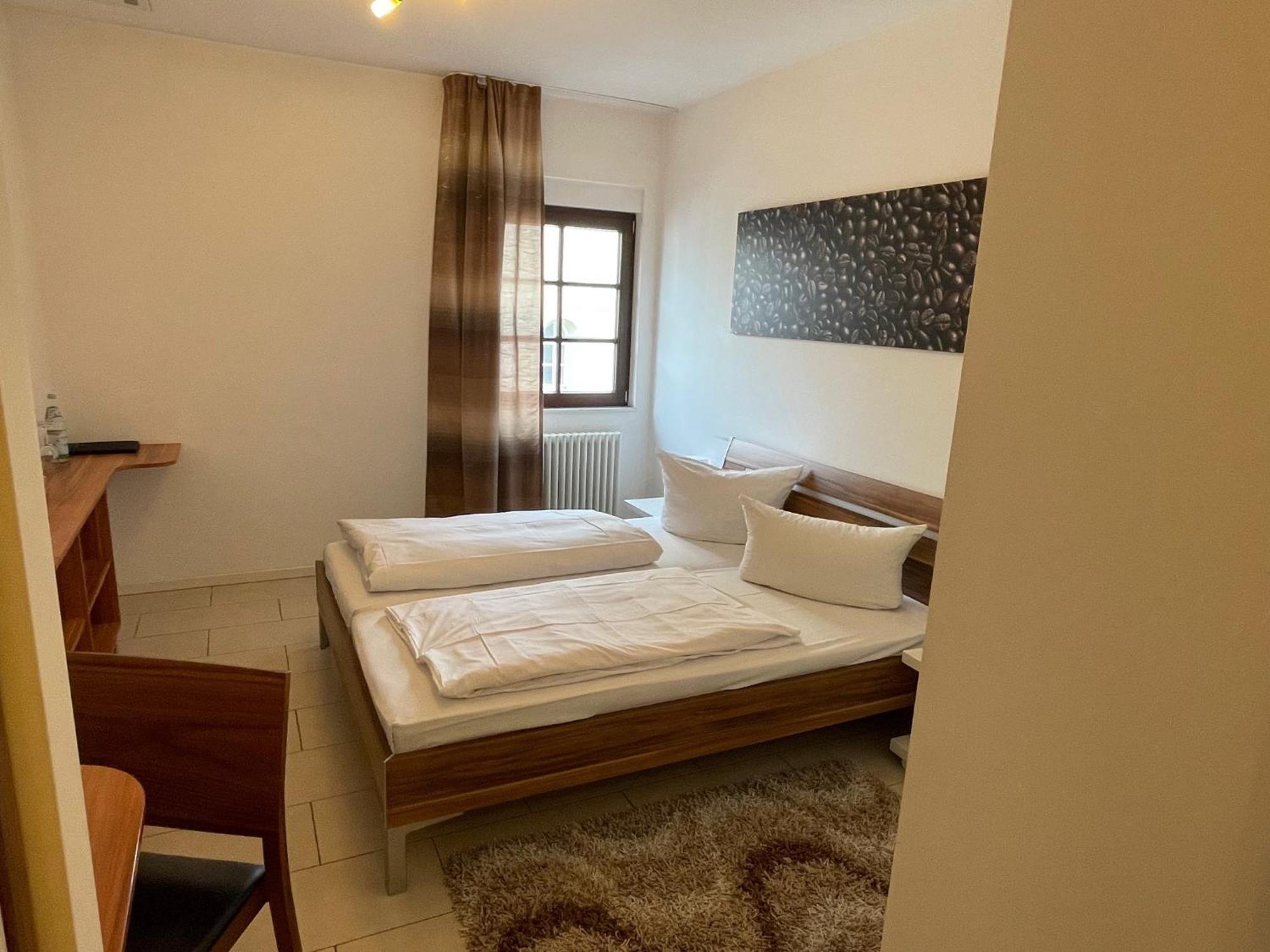 Landhotel Sickinger Hof Walldorf  Oda fotoğraf